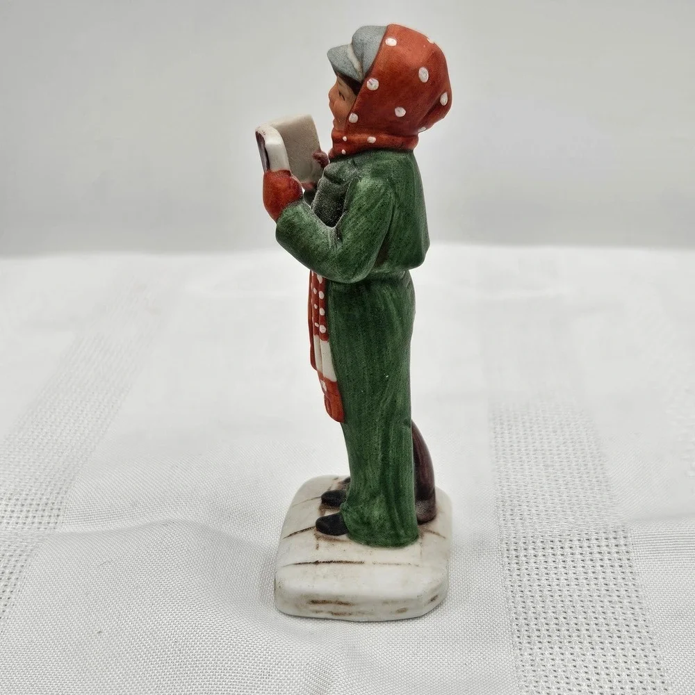 Norman Rockwell The Caroler NR-203 Christmas‎ Boy Dog Figurine 1979 SEP